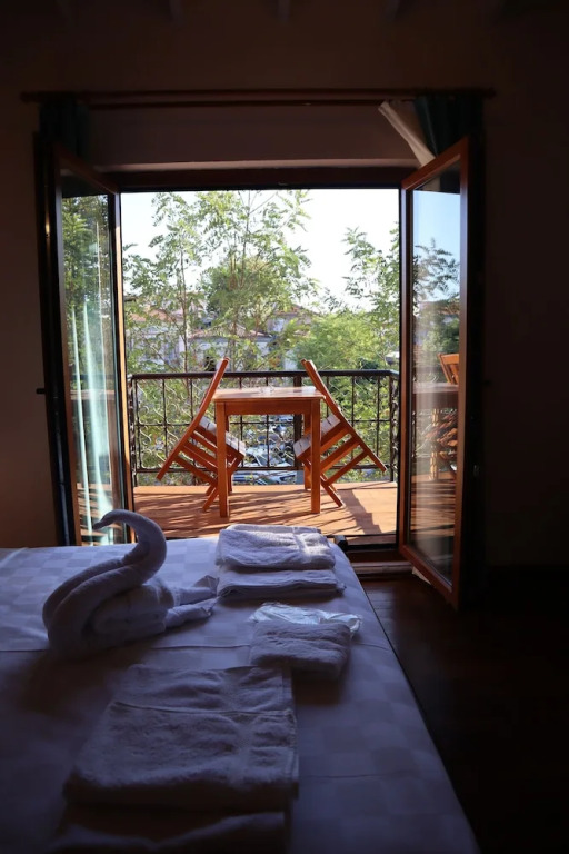 Akhan Guest House