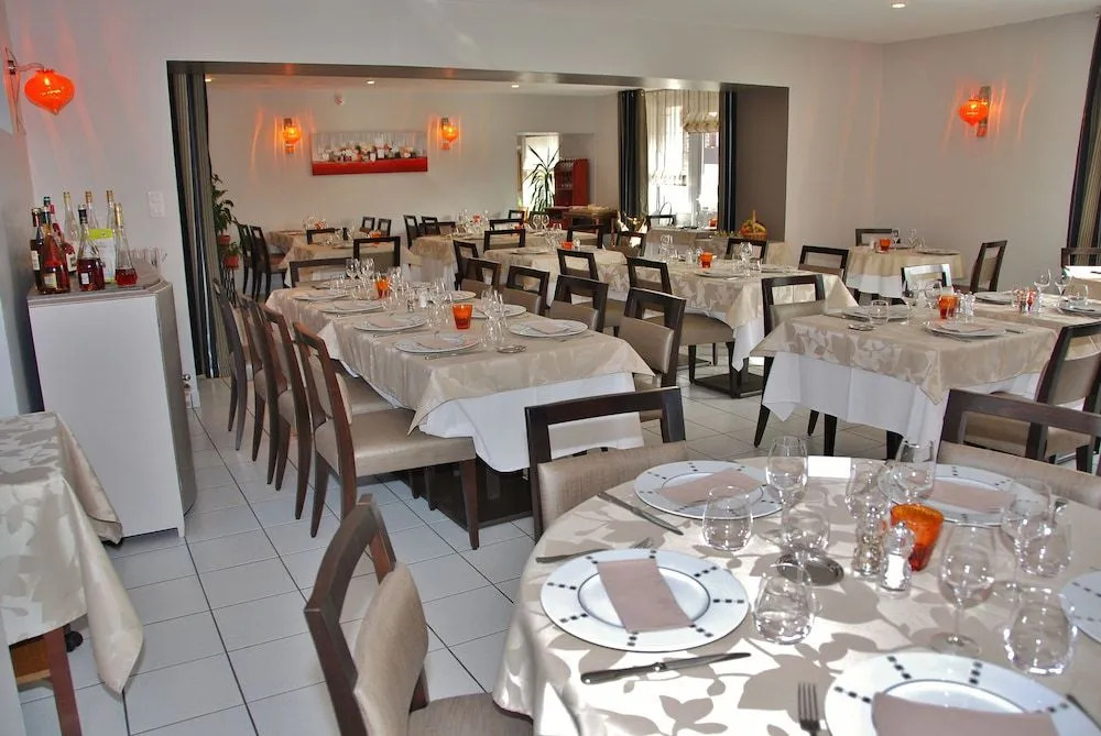 Logis Hôtel Bellevue