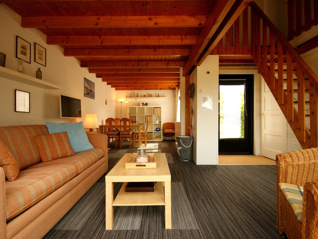 Nice Holiday Home for 5 People, Within Walking Distance of the Beach