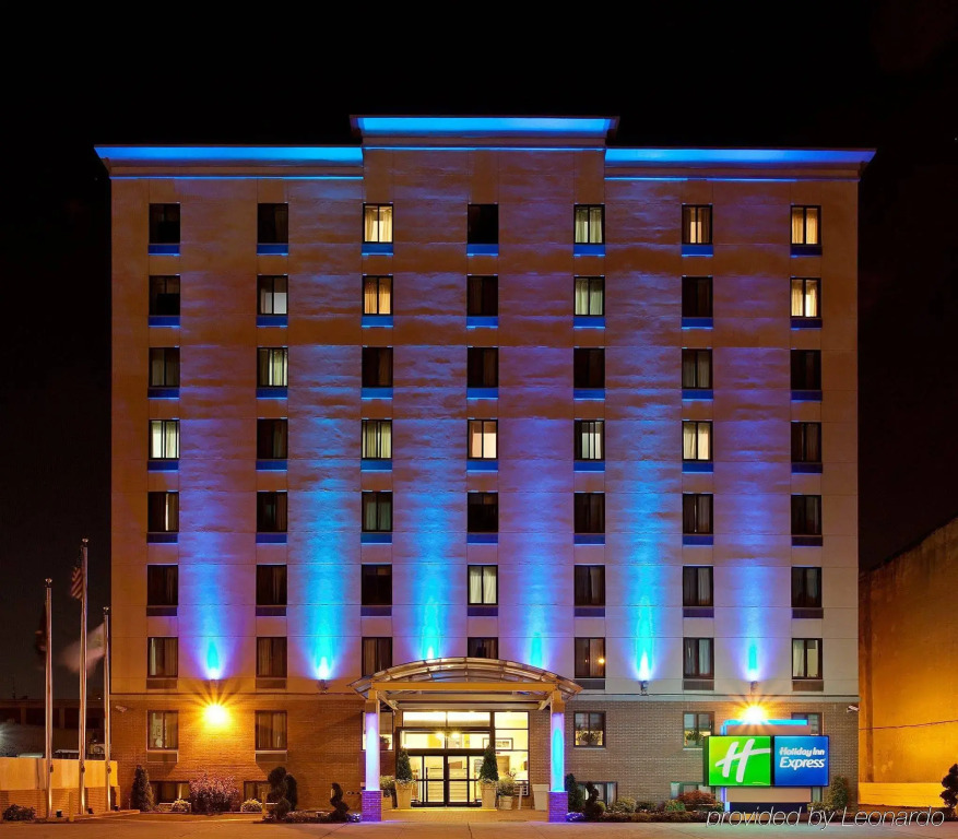Holiday Inn Express Brooklyn
