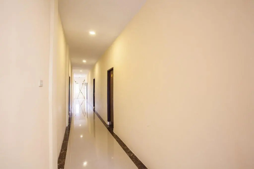 OYO 2361 Hotel Winston