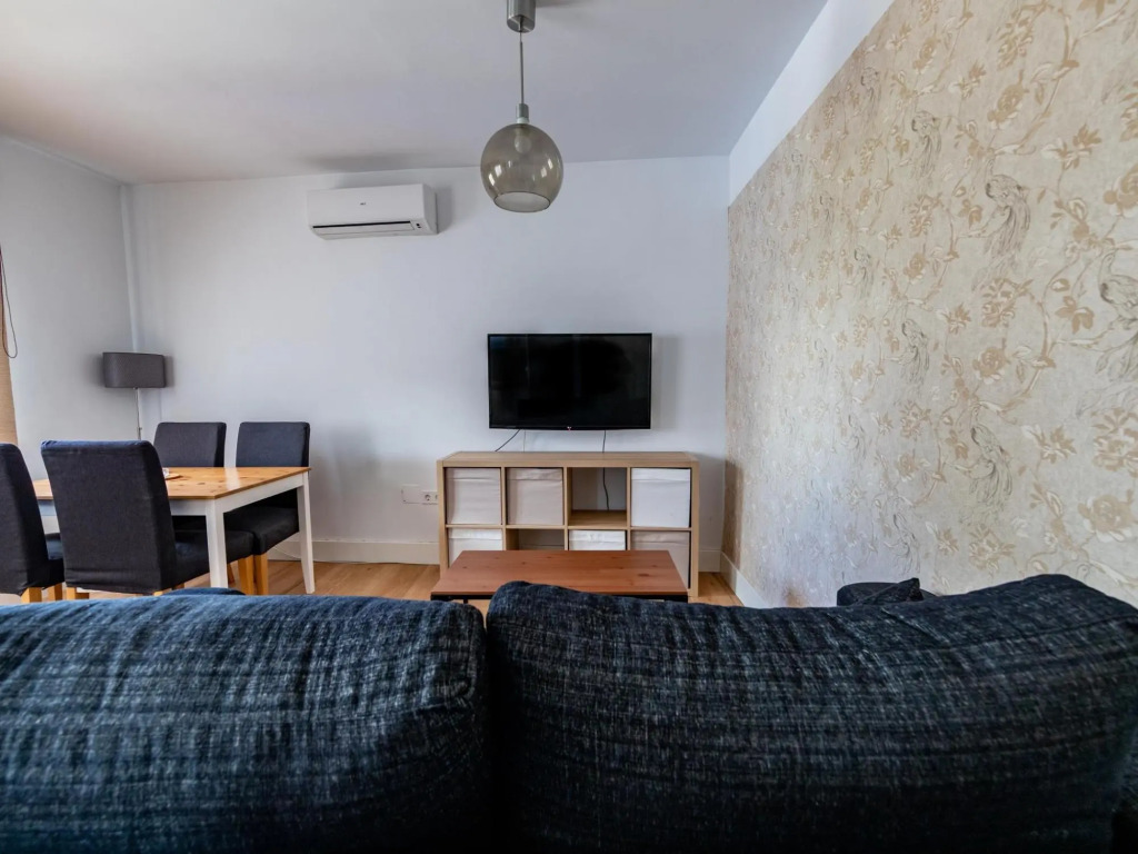 CERVANTES Apartment 19 2BR 1BT