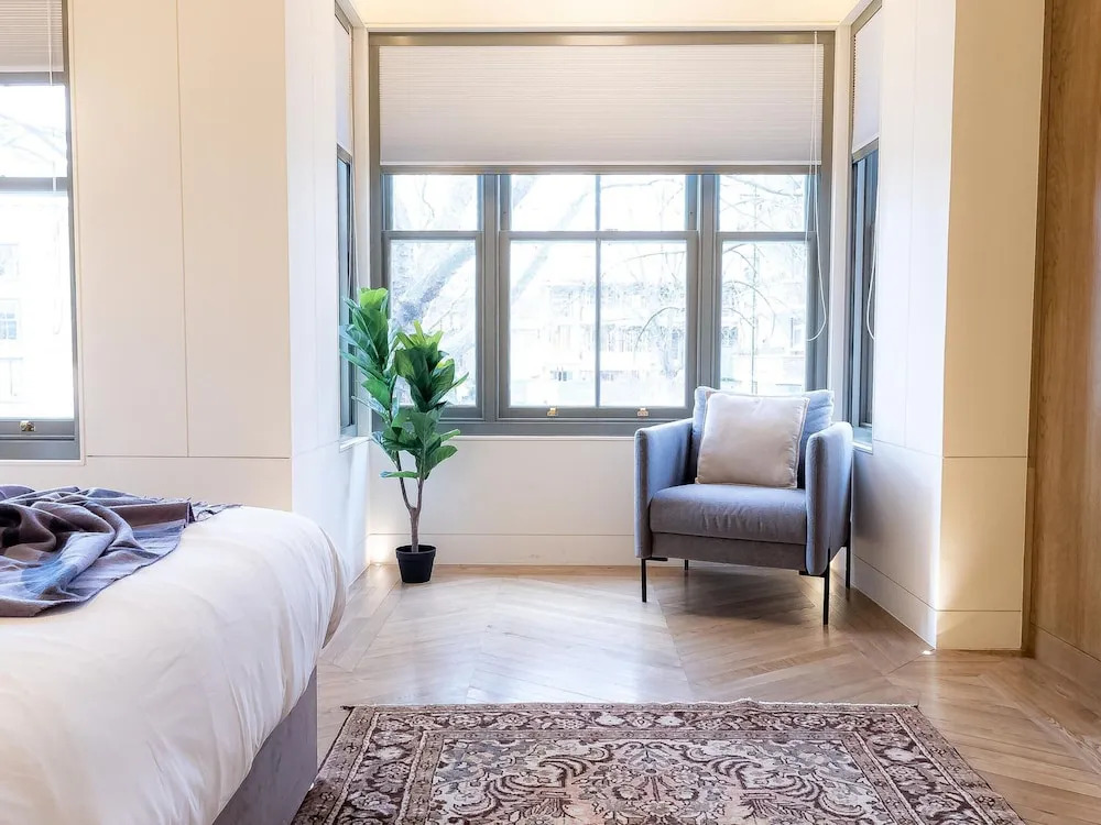 Five Bedroom Near Camden Arts Centre by Bevilla