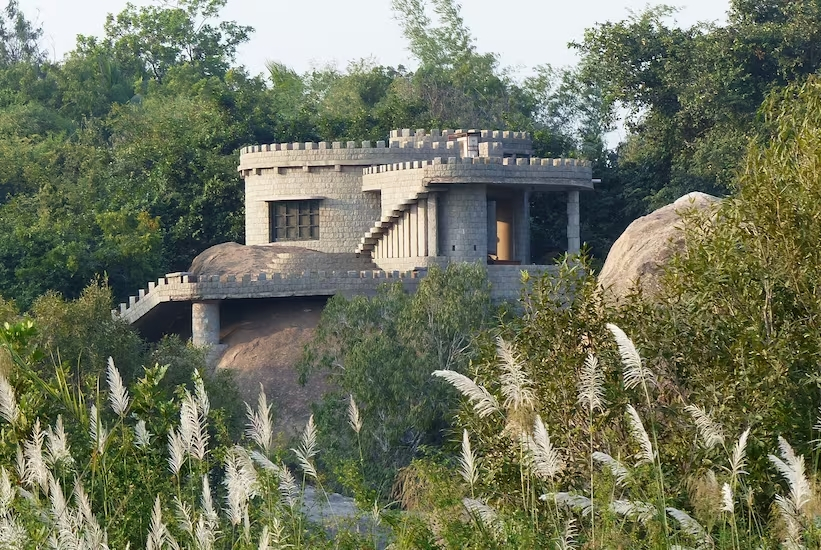 Hampis Boulders Resort