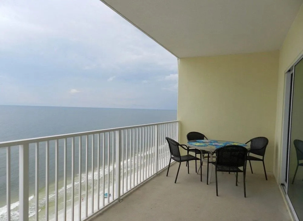 Crystal Shores 1403 by RedAwning