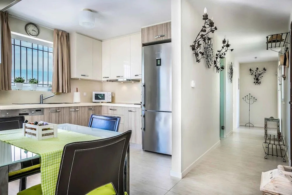 Ai Helis Beach House