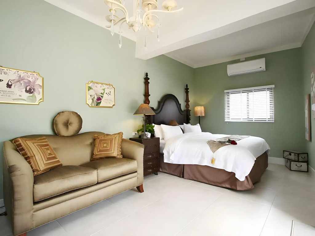 Desire and Satisfaction Bed and Breakfast