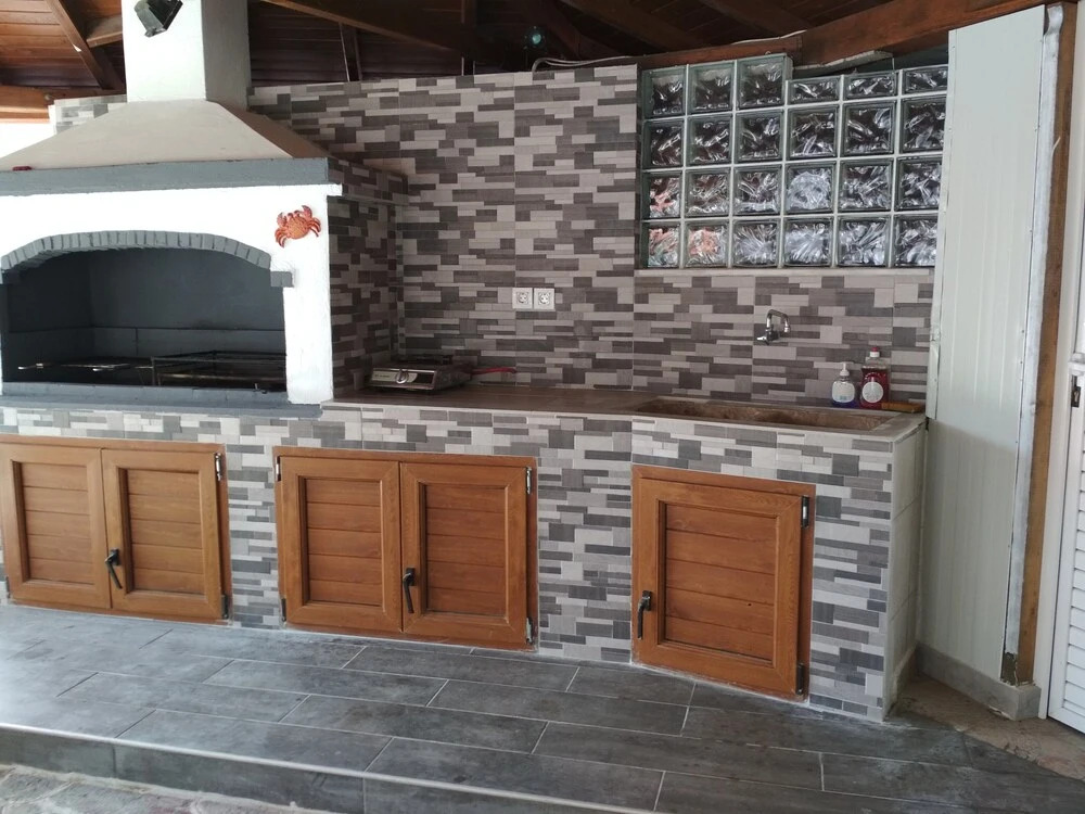 Zephyros Family Apartments