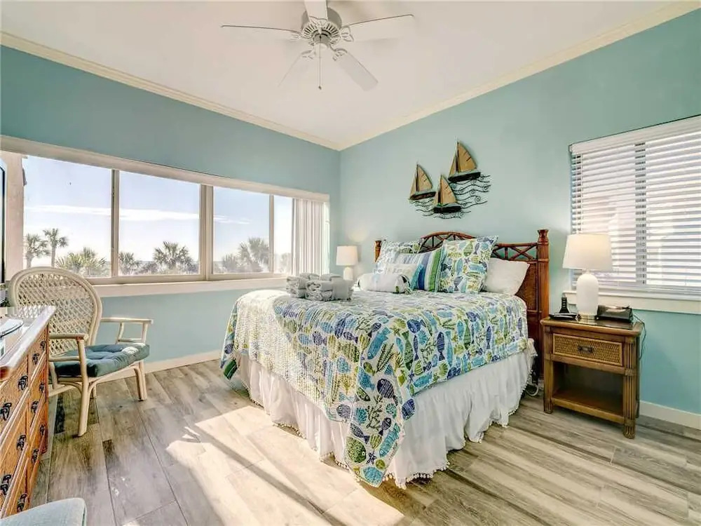 Captains Walk 418, 3 Bedrooms, Beach Front, Pool, Sleeps 8
