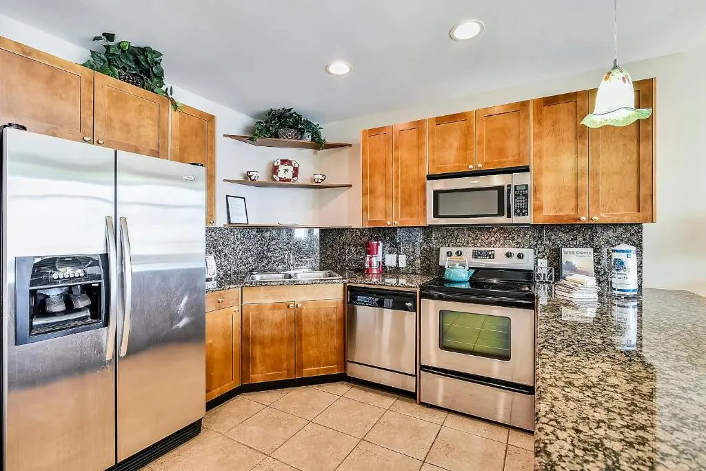 Emerald 707 by Ryson Vacation Rentals