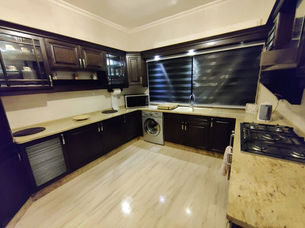 3 Bedroom Apartment Of 200m JRE