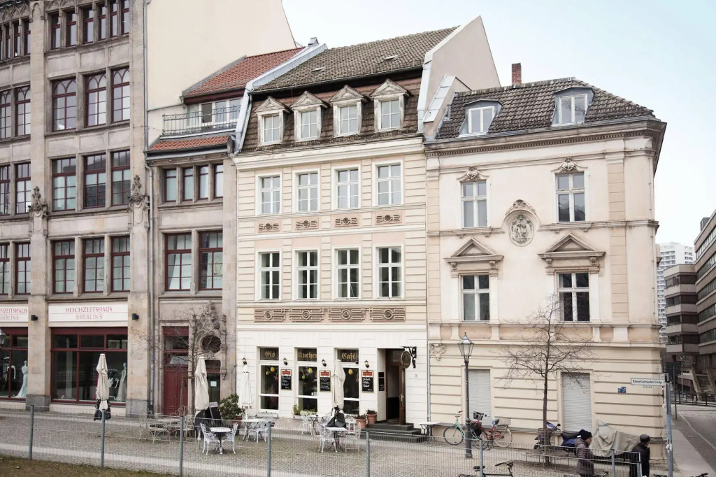 Apartments Mitte Residence