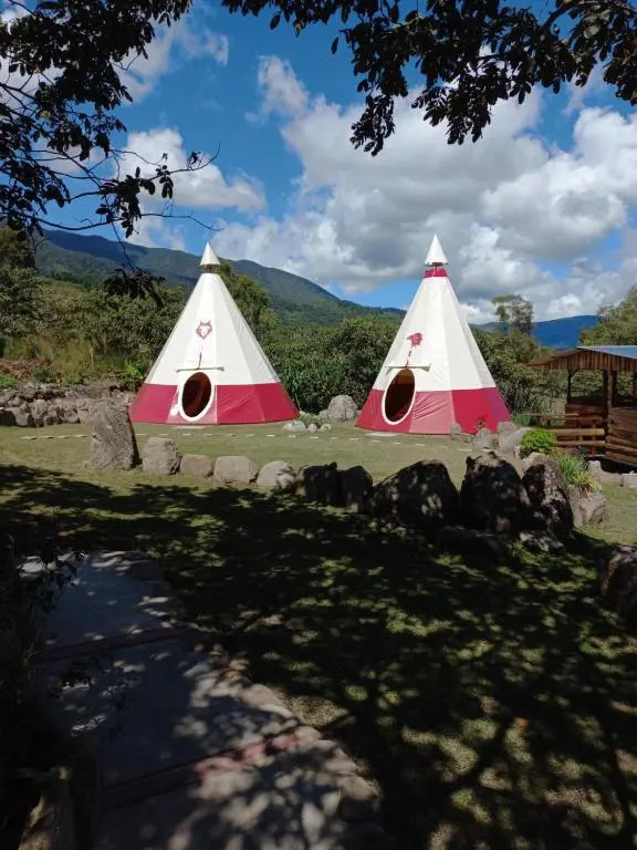 Biosfera Lodge tipi para 3 personas