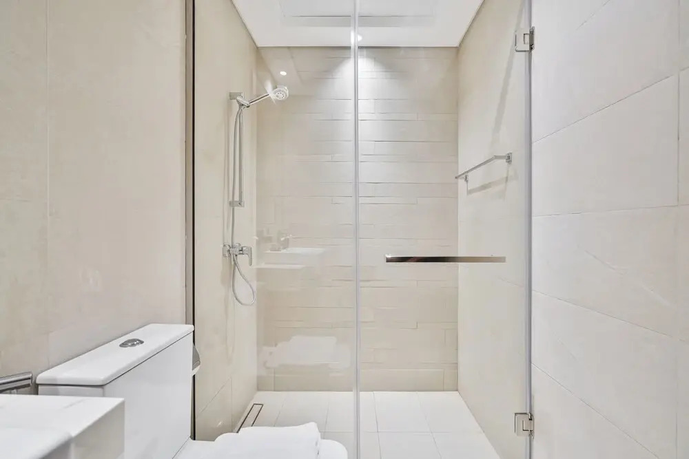 PVH - Chic 1BR - Azizi Riviera 37