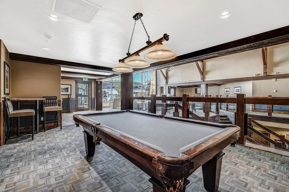 Crystal Peak Lodge C7000 - Cl2l - 2 Br Condo