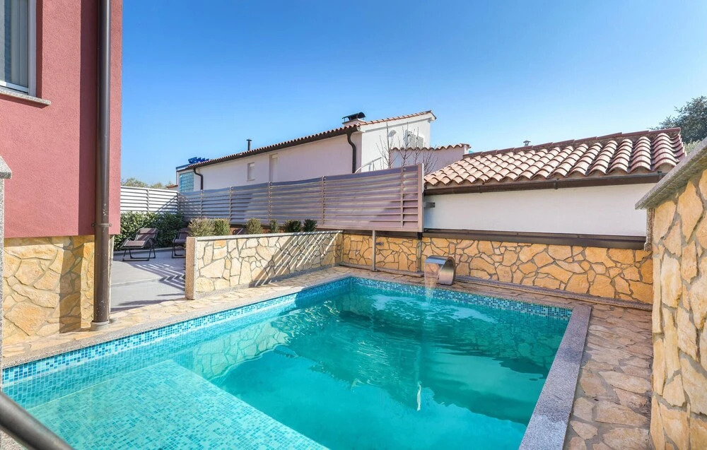 Awesome Home in Barbariga With Outdoor Swimming Pool, Wifi and 6 Bedrooms