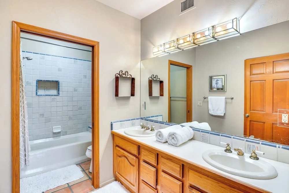 Beautiful Tucson Oasis w/ Pool, Views & Privacy!