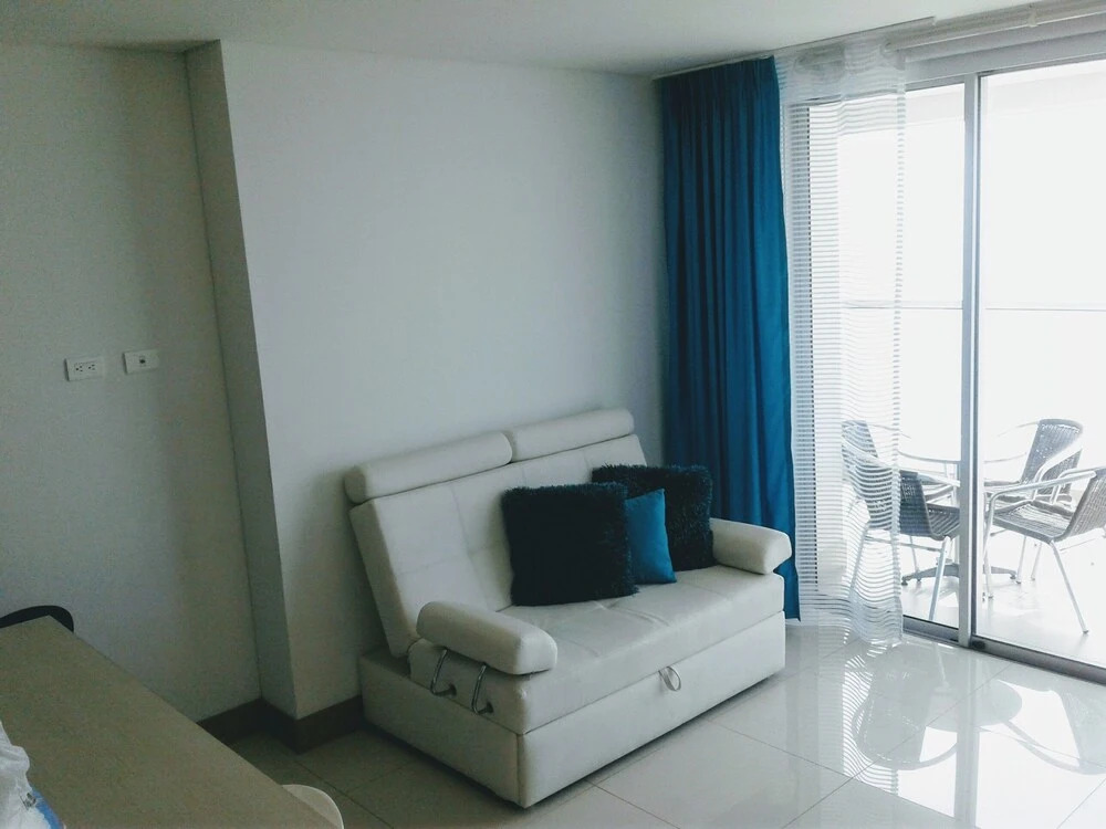 Palmetto Beach 1102