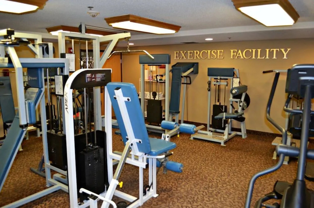 Fossil Creek Hotel & Suites