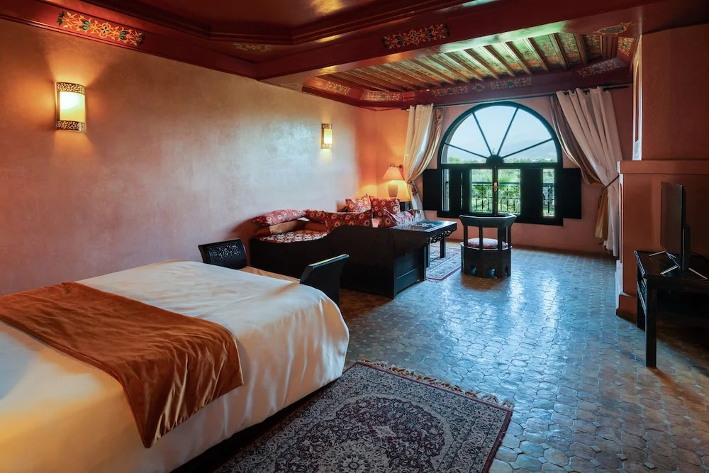 Al Riad Inou