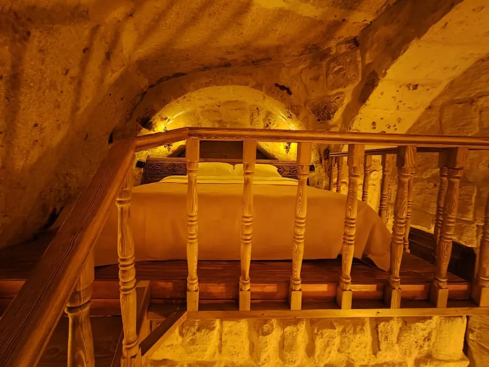 Euphoria Cave House