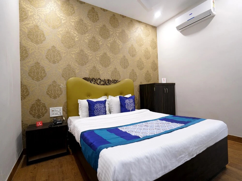 OYO 6325 Hotel Kiran