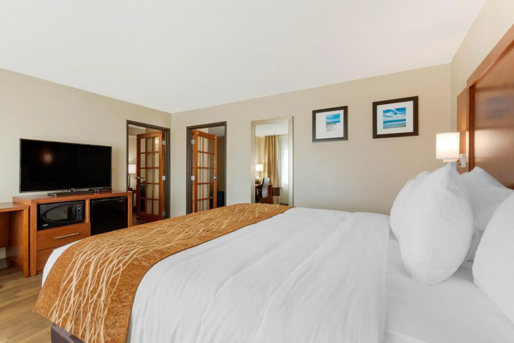 Comfort Inn & Suites Milford