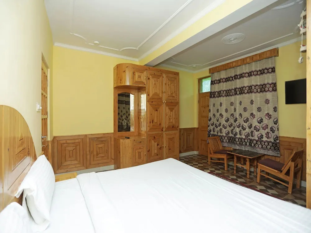 OYO 13873 Home Garden View 1BHK Hadimba Temple
