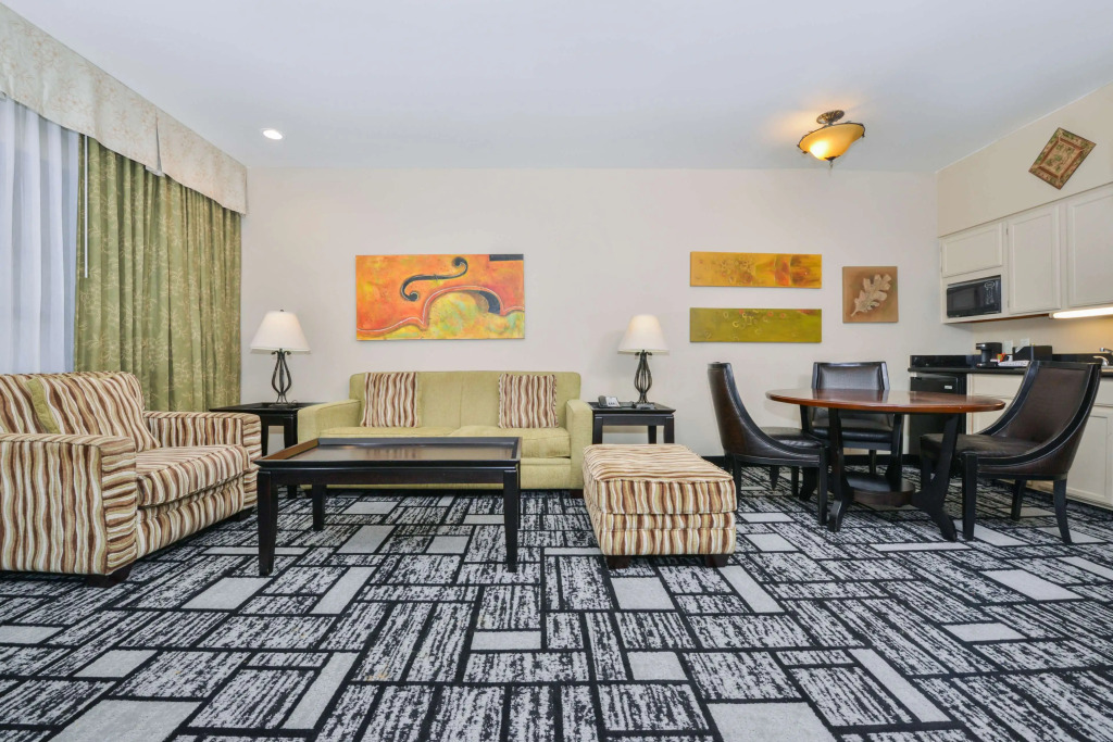 Best Western Plus Meridian Inn & Suites, Anaheim-Orange