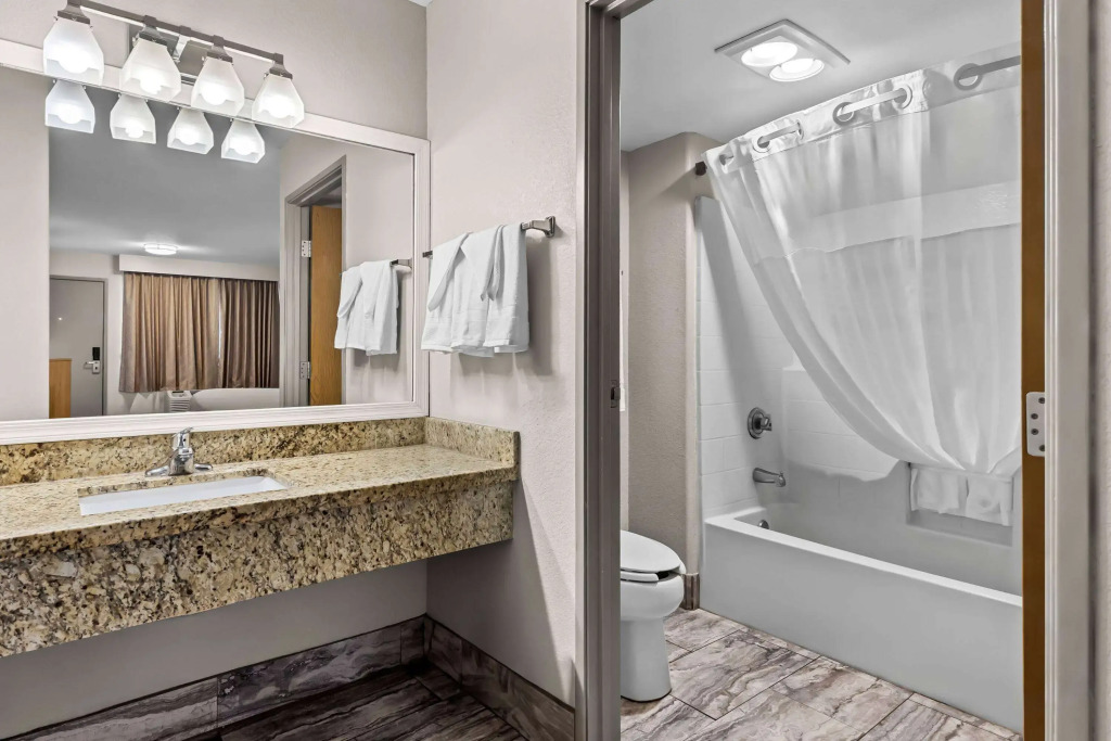 Days Inn by Wyndham Buckeye