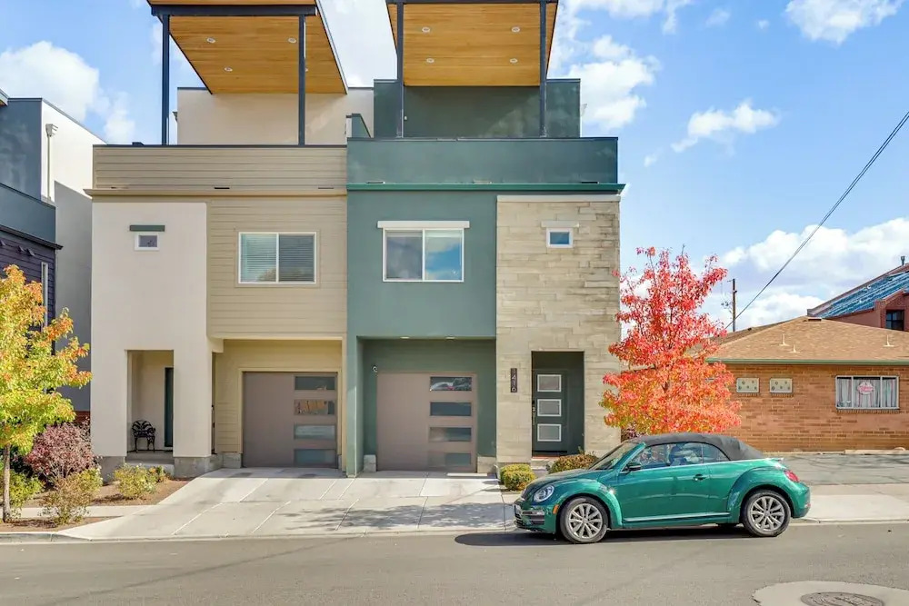 < 2 Mi to Dtwn Reno: Luxe Midtown Gem w/ Patio
