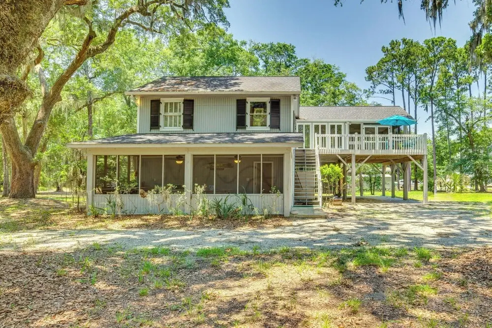 Near Edisto Beach State Park: Home w/ Lanais!