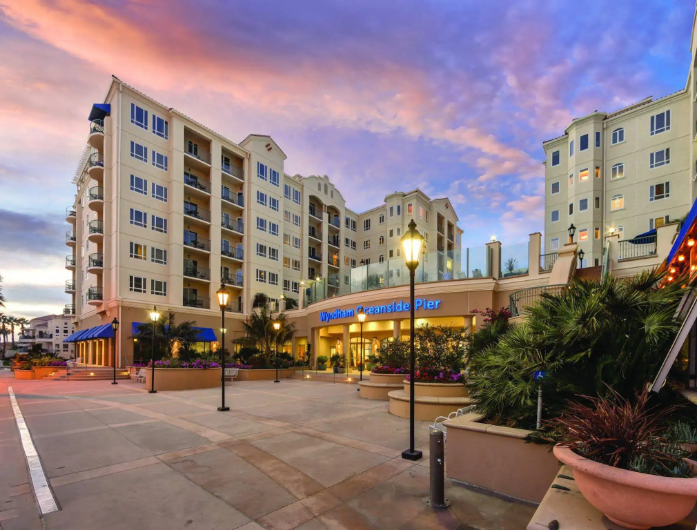 Club Wyndham Oceanside Pier Resort