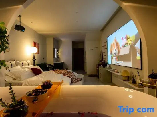 Liangyue Buwan B&B (Gouyan Street Branch)