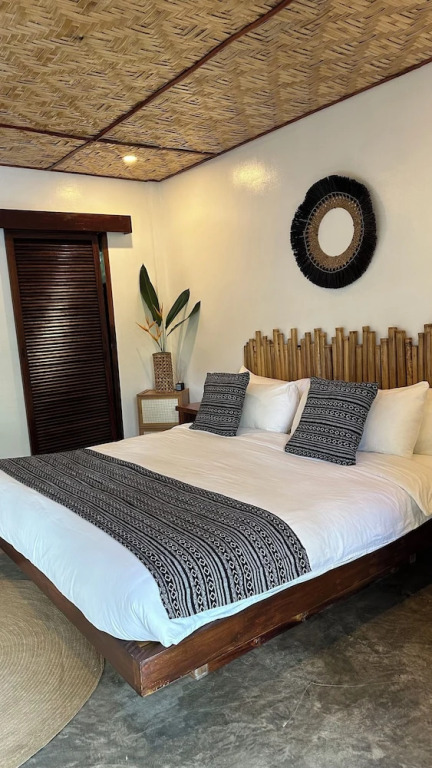 Yumi Villas Port Barton