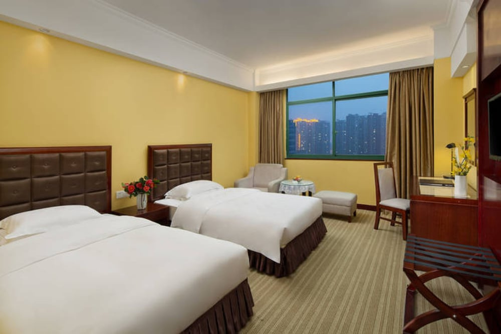 Yiyang Huatian Hotel