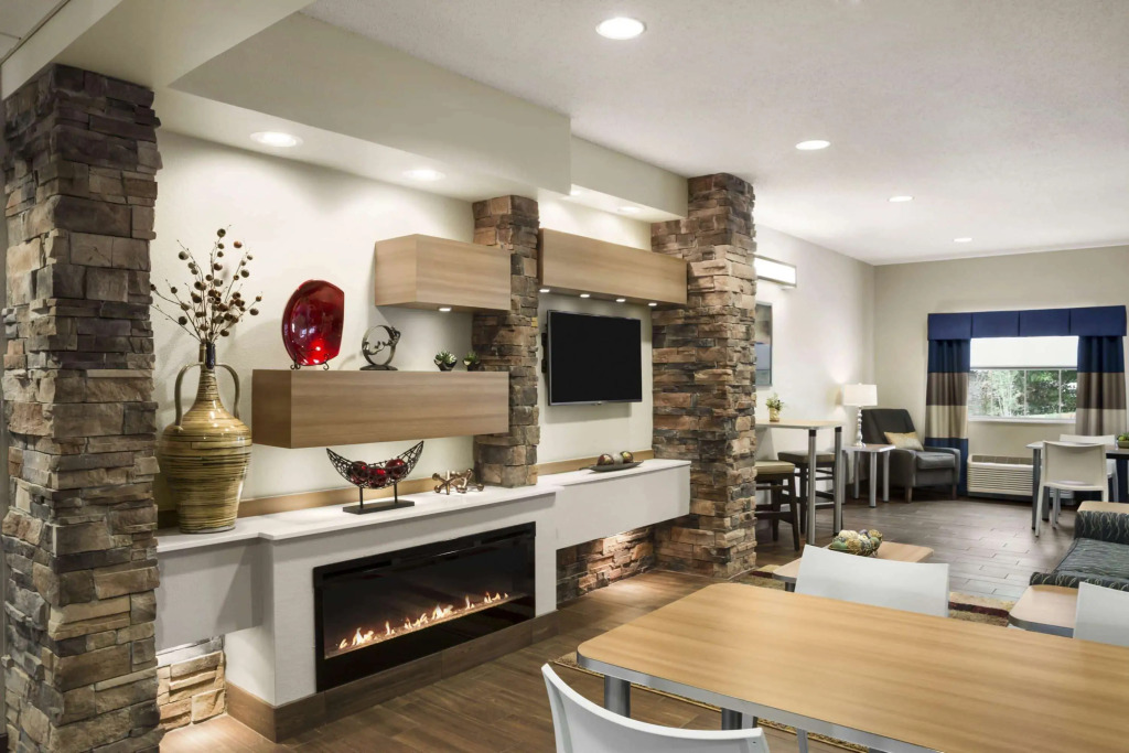 Microtel Inn & Suites by Wyndham
