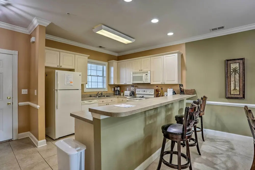 3 Mi to Ocean: Resort Condo in Myrtle Beach!