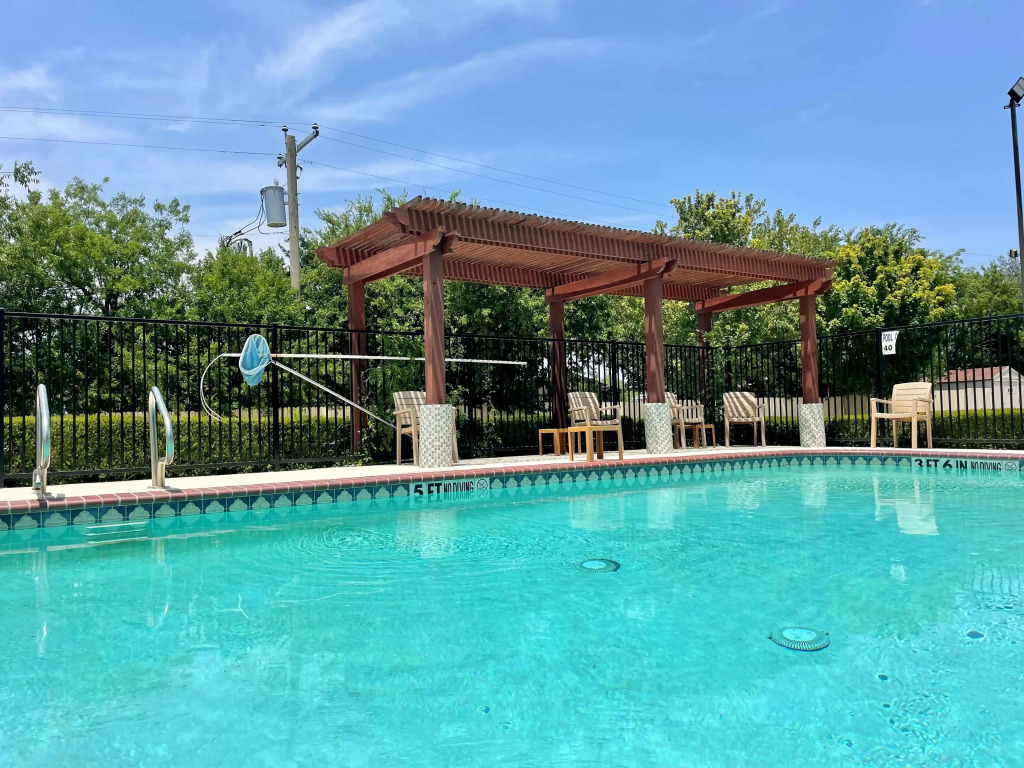 Best Western Roanoke Inn & Suites