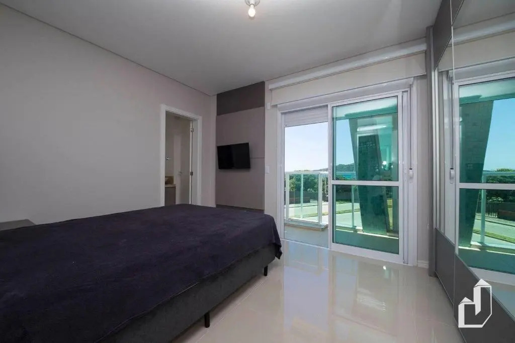 Apartamento Com Vista Para O Mar Com 02 Dormitórios