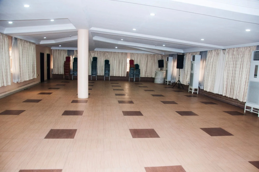 D'Palms Airport Hotel