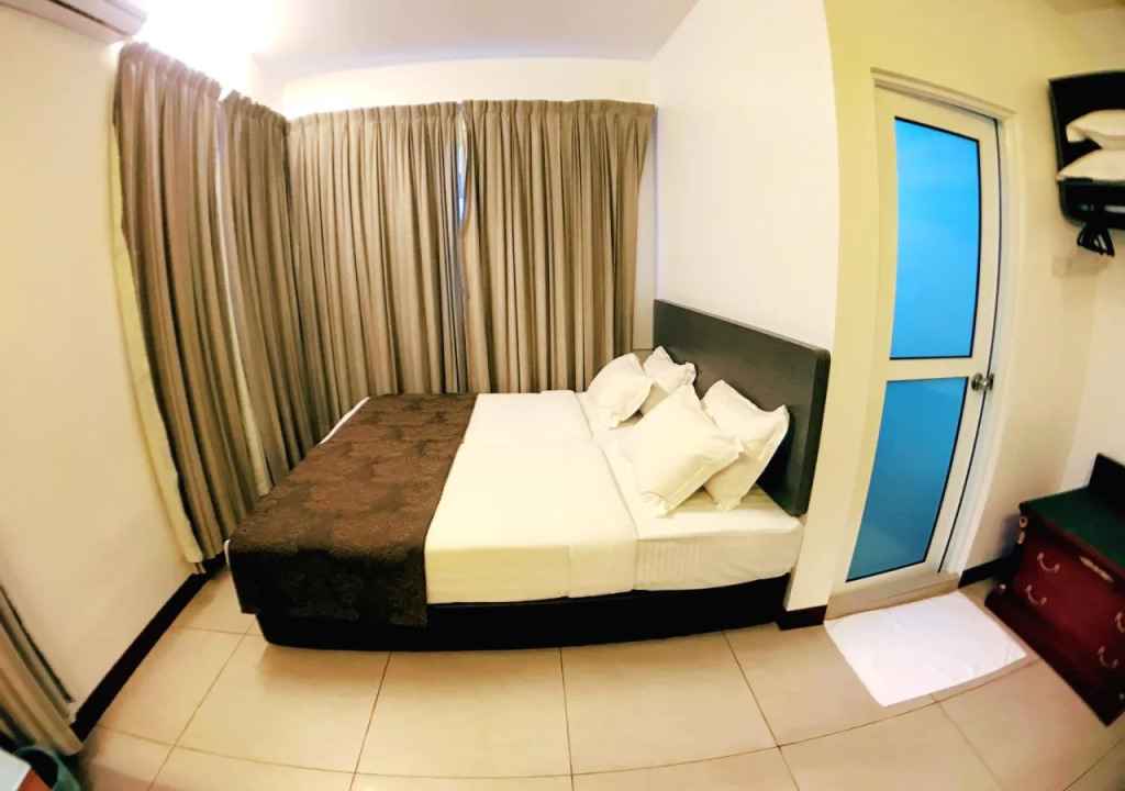 Lux Private Hotel