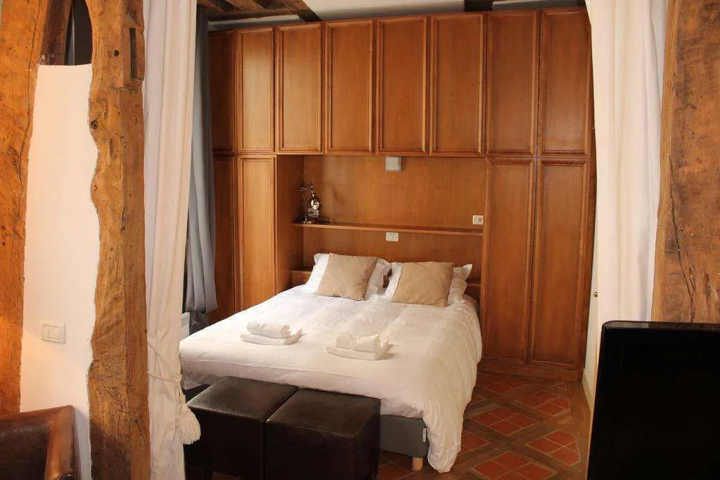 Gregoire Apartment