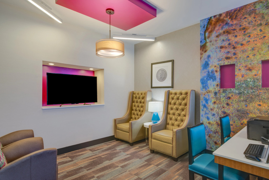 Holiday Inn Express Washington DC East- Andrews AFB by IHG