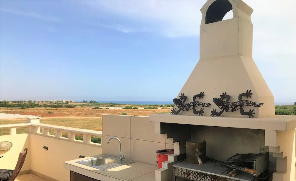 Seaview Apartment