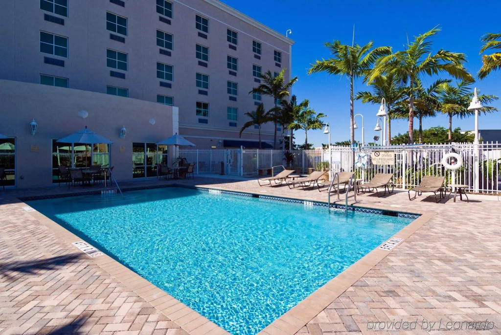 Holiday Inn Express & Suites Miami Kendall by IHG