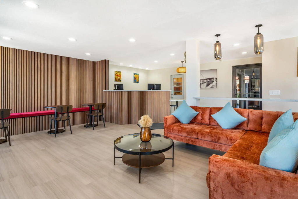 La Luna Inn, an Ascend Collection Hotel