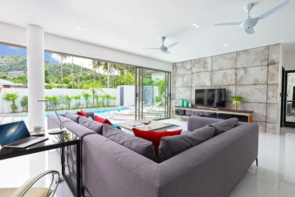 Open-space Design 4BR Pool Villa Luna