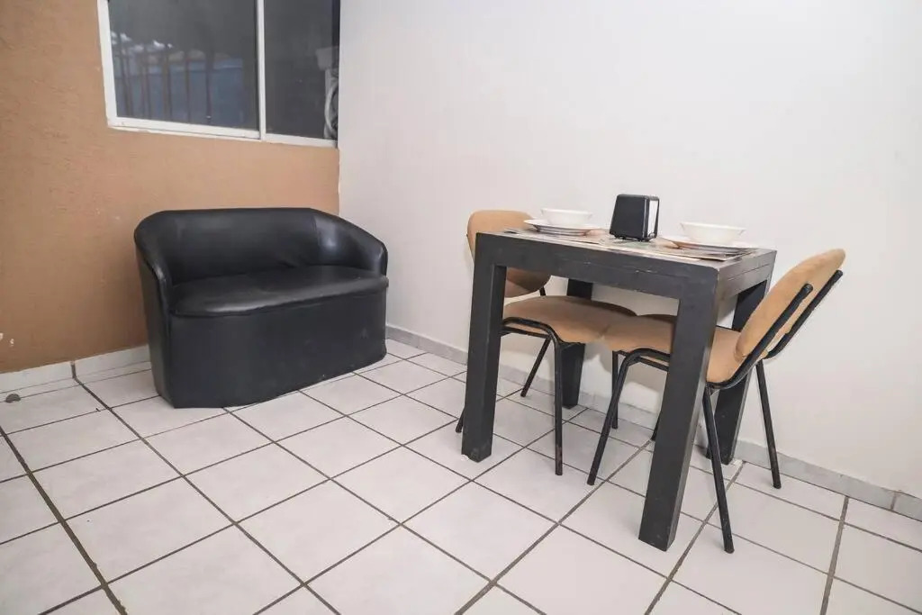 Departamento D centrico 2 camas Tv Ac wifi cocina parking