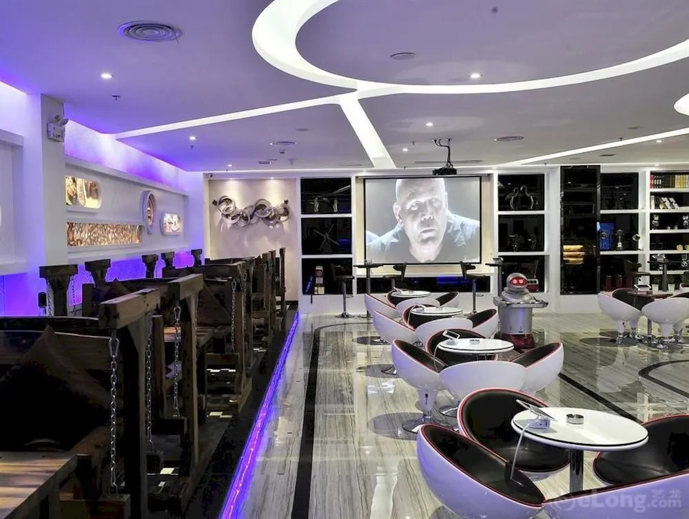 Pengheng Space Capsules Hotel